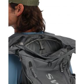 Рюкзак Simms Flyweight Backpack New Smoke (14432-040-00) Рюкзак Simms Flyweight Backpack New Smoke (14432-040-00)