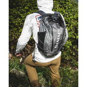 Рюкзак Simms Flyweight Backpack New Smoke (14432-040-00) Рюкзак Simms Flyweight Backpack New Smoke (14432-040-00)