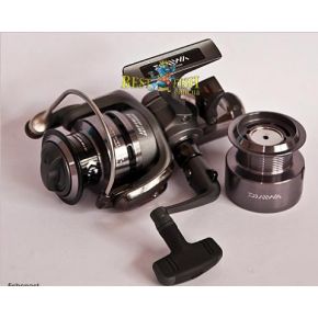Котушка з бейтраннером Daiwa Regal-Z 3500BRX Котушка з бейтраннером Daiwa Regal-Z 3500BRX