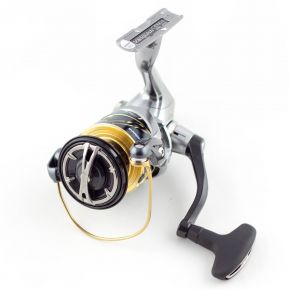 Катушка Shimano Vanquish C3000HG FA