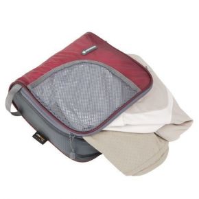 Чохол для одягу Ferrino Schiphol 4 Red Чохол для одягу Ferrino Schiphol 4 Red