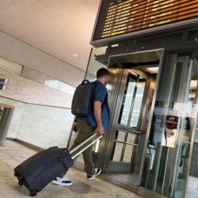 Сумка дорожня на колесах Vango Runway 40 Carbide Grey Сумка дорожня на колесах Vango Runway 40 Carbide Grey