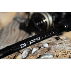 Спінінг Daiwa Pro Staff Zander 2.50m 18-64g (11322-246) Спінінг Daiwa Pro Staff Zander 2.50m 18-64g (11322-246)