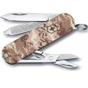 Швейцарський ніж Victorinox Classic SD 58 мм, 7 функцій, пісочний, принт піксельний камуфляж (0.6223.7_W3944pw)
