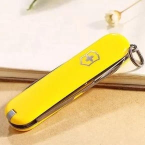 Швейцарський ніж Victorinox Classic SD 58 мм, 7 функцій, жовтий (0.6223.8)