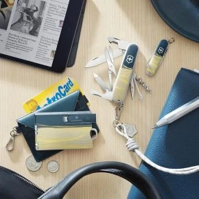 Картка-мультитул Victorinox SwissCard Classic New York Style, 10 функцій, з чохлом, темно-сіра/бежева (0.7100.E223)
