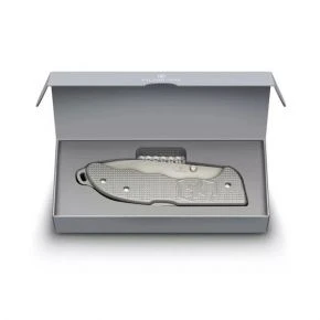 Складаний ніж Victorinox Evoke Alox 136 мм, 4 функції, сріблястий (0.9415.D26) Складаний ніж Victorinox Evoke Alox 136 мм, 4 функції, сріблястий (0.9415.D26)