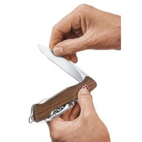 Ніж сомельє Victorinox Wine Master Wood, 6 функцій, 130 мм, горіх (0.9701.63)