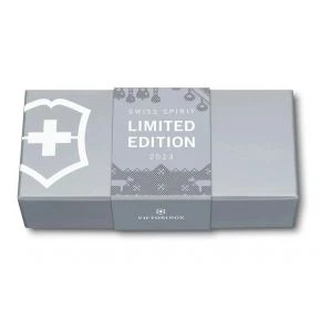Кишеньковий мультитул Victorinox Companion Wood Swiss Spirit Limited Edition 2023 91 мм, 13 функцій, горіх, гравіювання швейцарський орнамент (1.3901.63L23)