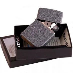 Бензинова запальничка Zippo Iron Stone, сіра матова під камінь (211) Бензинова запальничка Zippo Iron Stone, сіра матова під камінь (211)